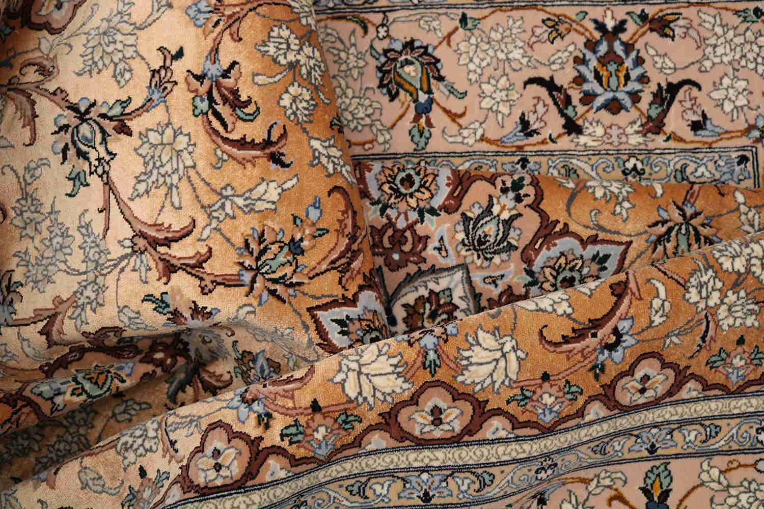 Review of  Isfahan Carpet